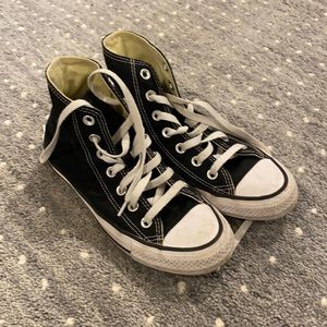 black converse